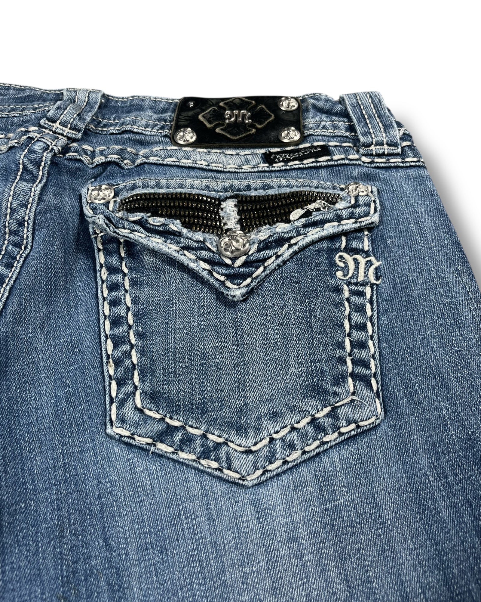Miss Me Flared Jeans (M)