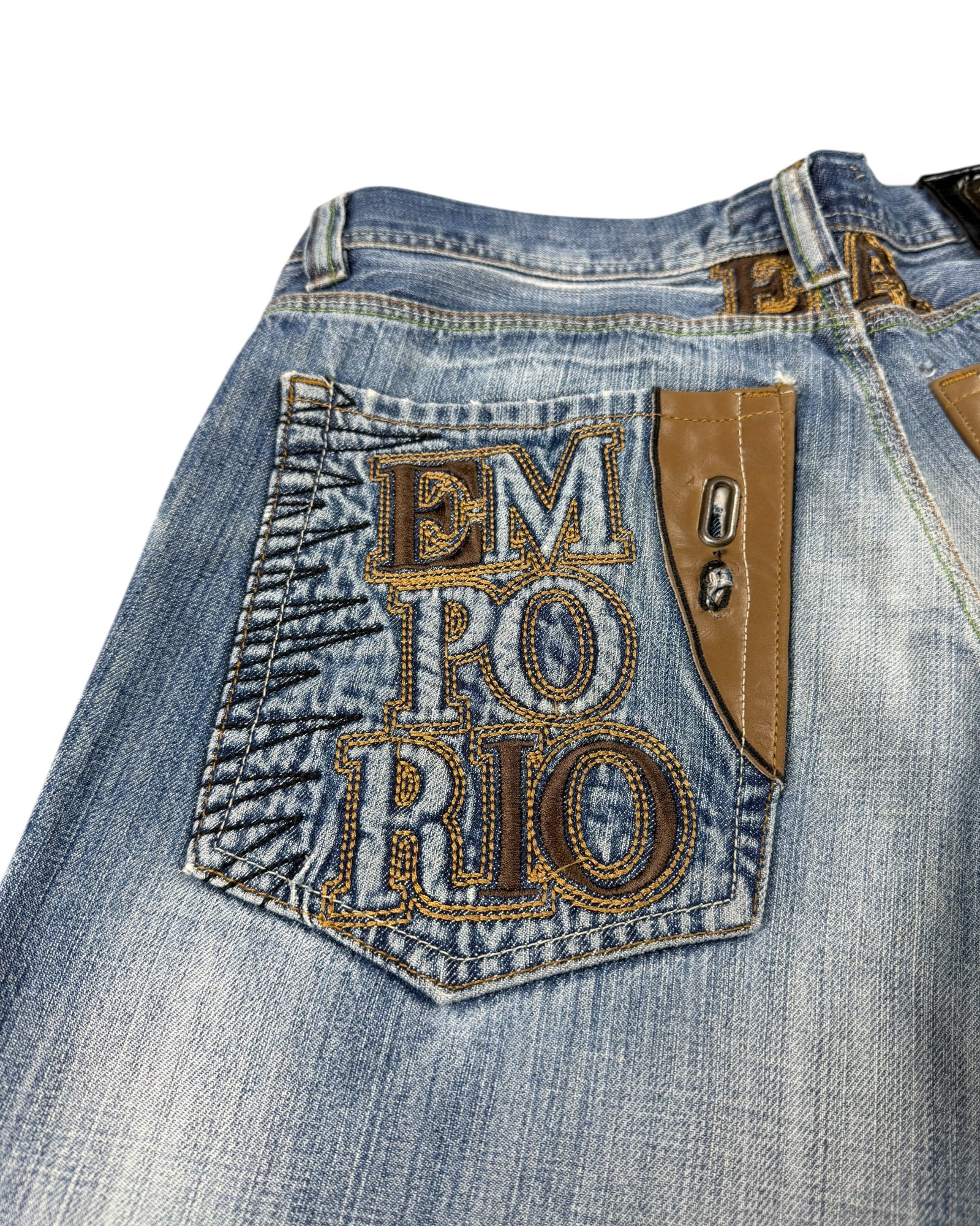 Armani Baggy Jeans (M)