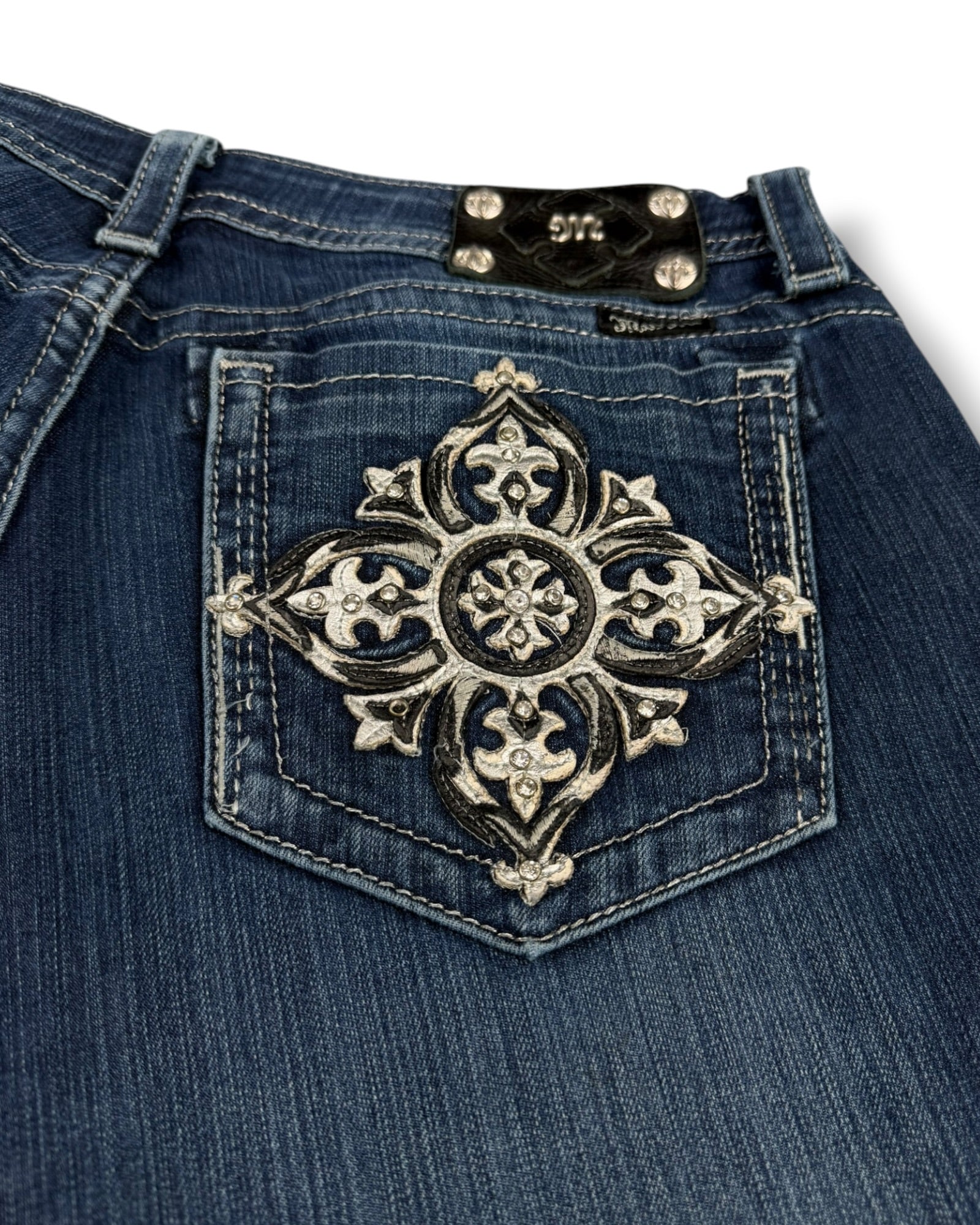 Miss Me Flared Jeans (L)