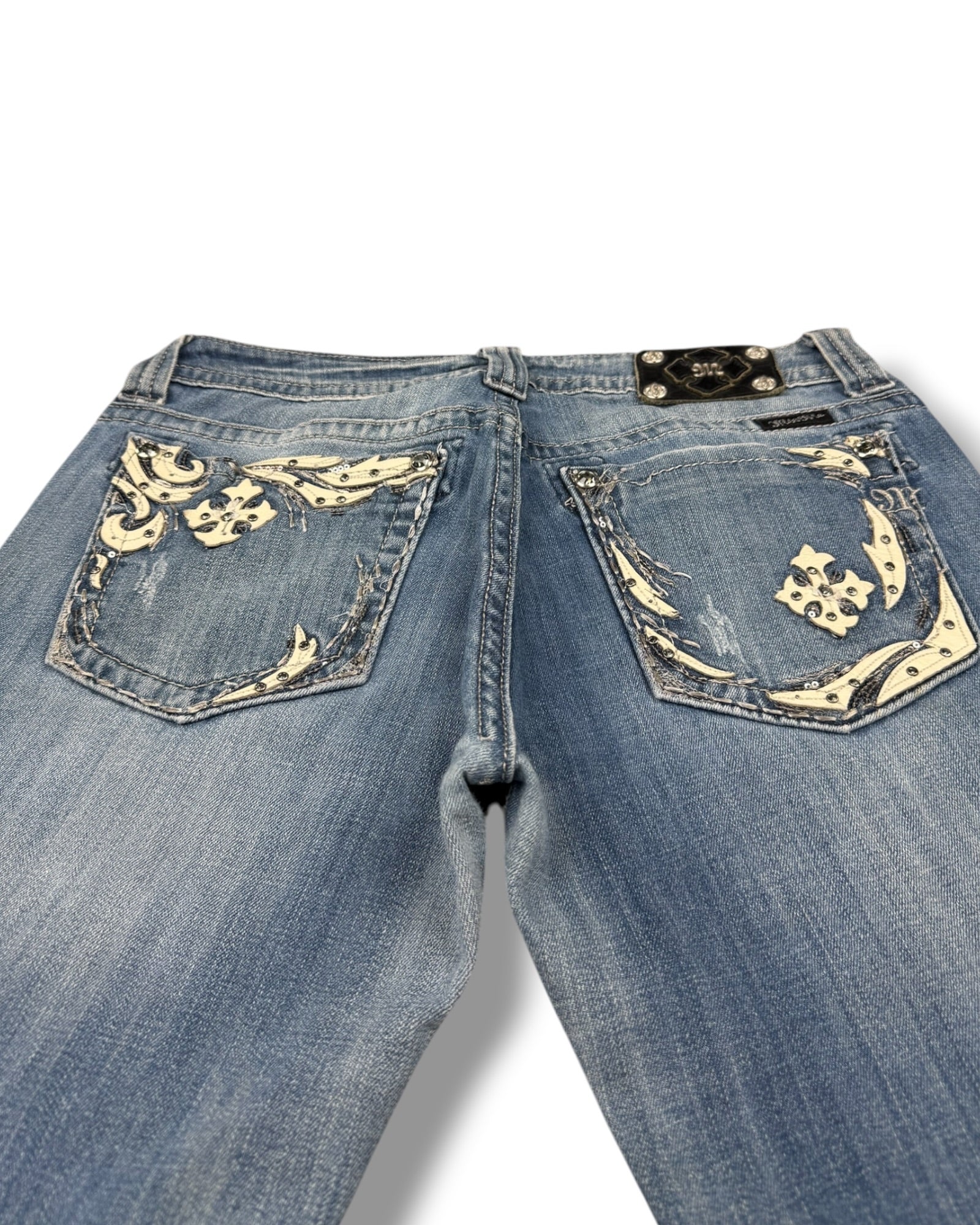 Miss Me Flared Jeans (L)