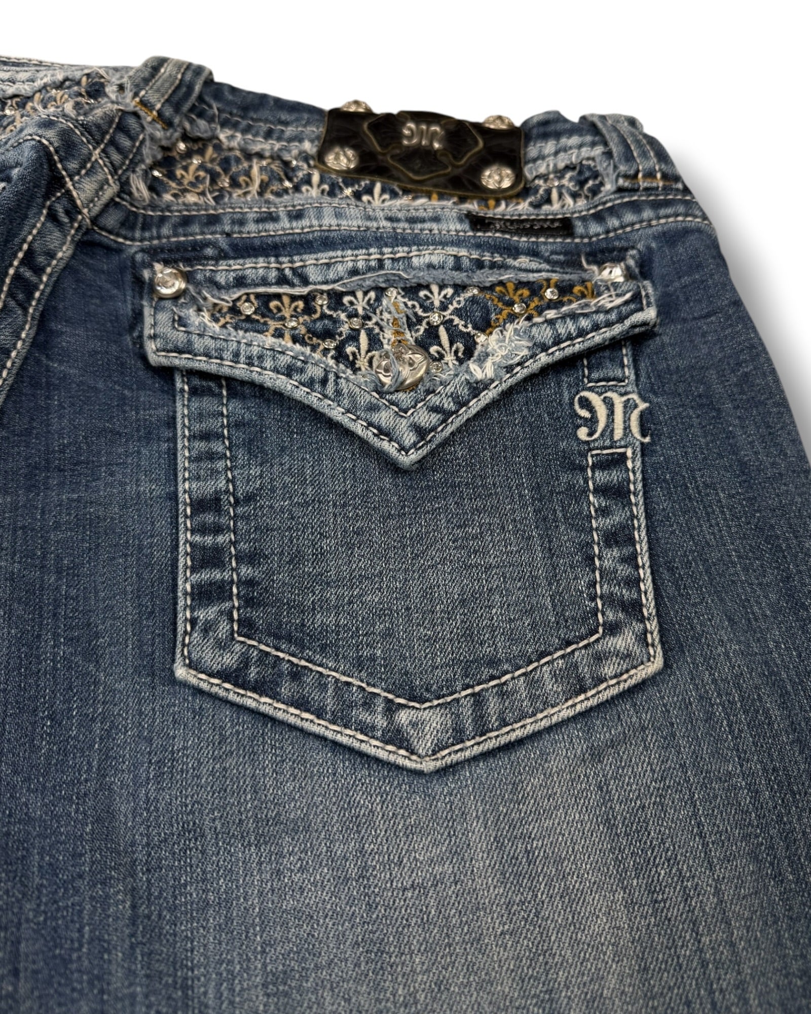 Miss Me Flared Jeans (M)