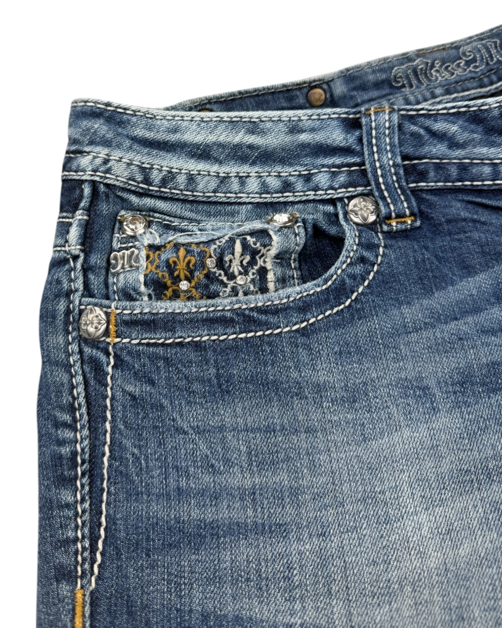 Miss Me Flared Jeans (M)