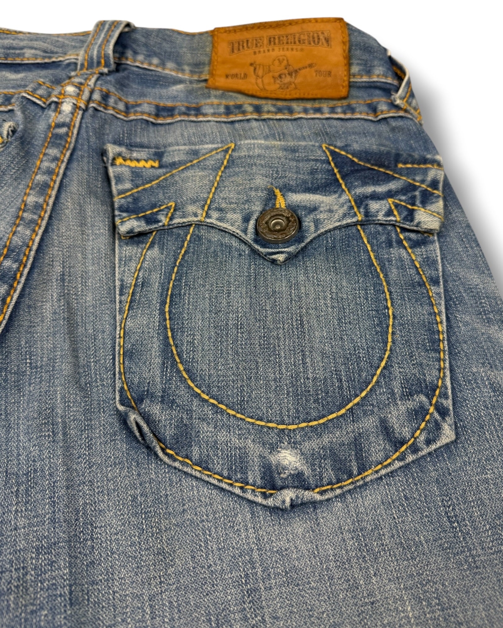 True Religion Flared Jeans (M)
