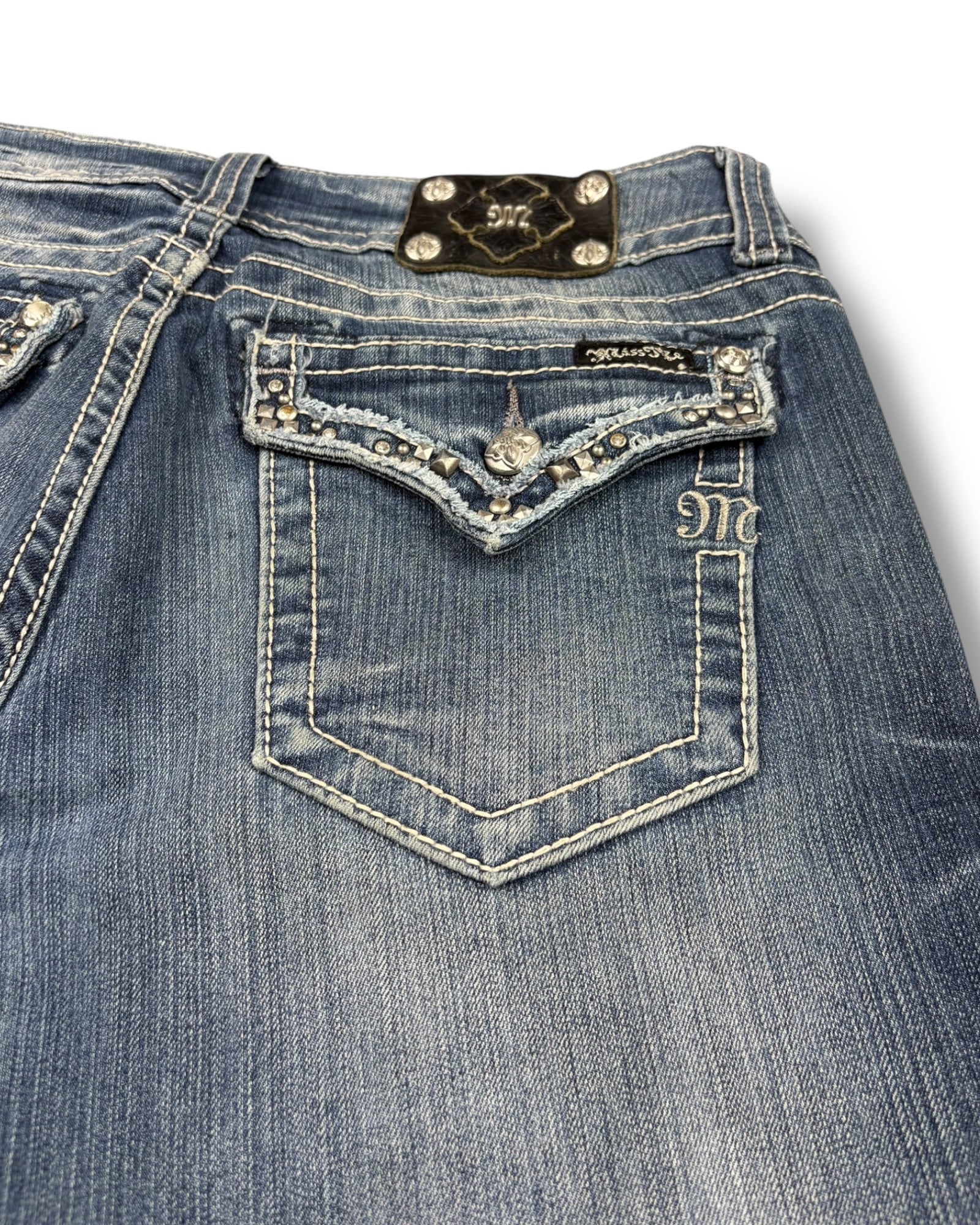 Miss Me Flared Jeans (L)