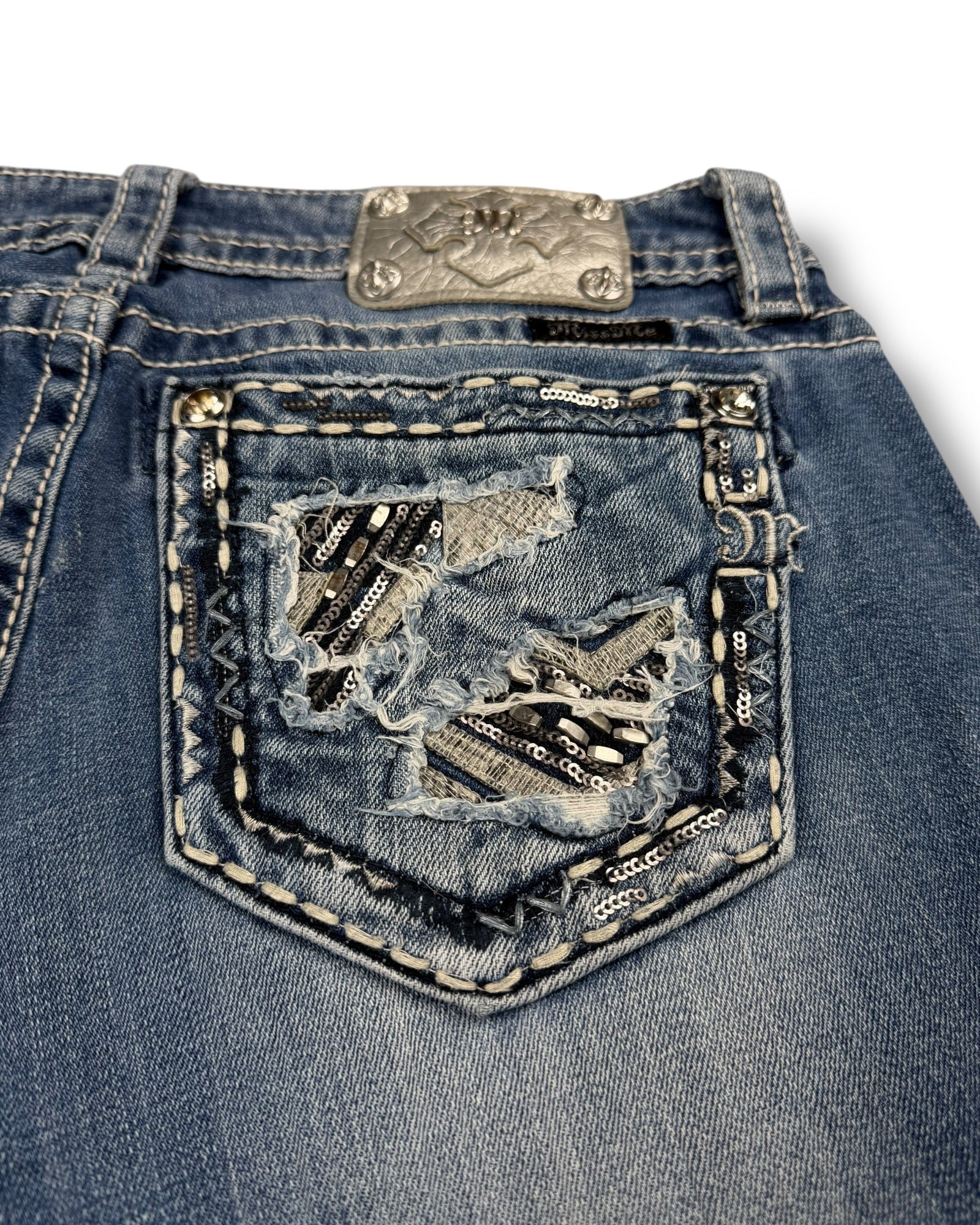 Miss Me Flared Jeans (M)