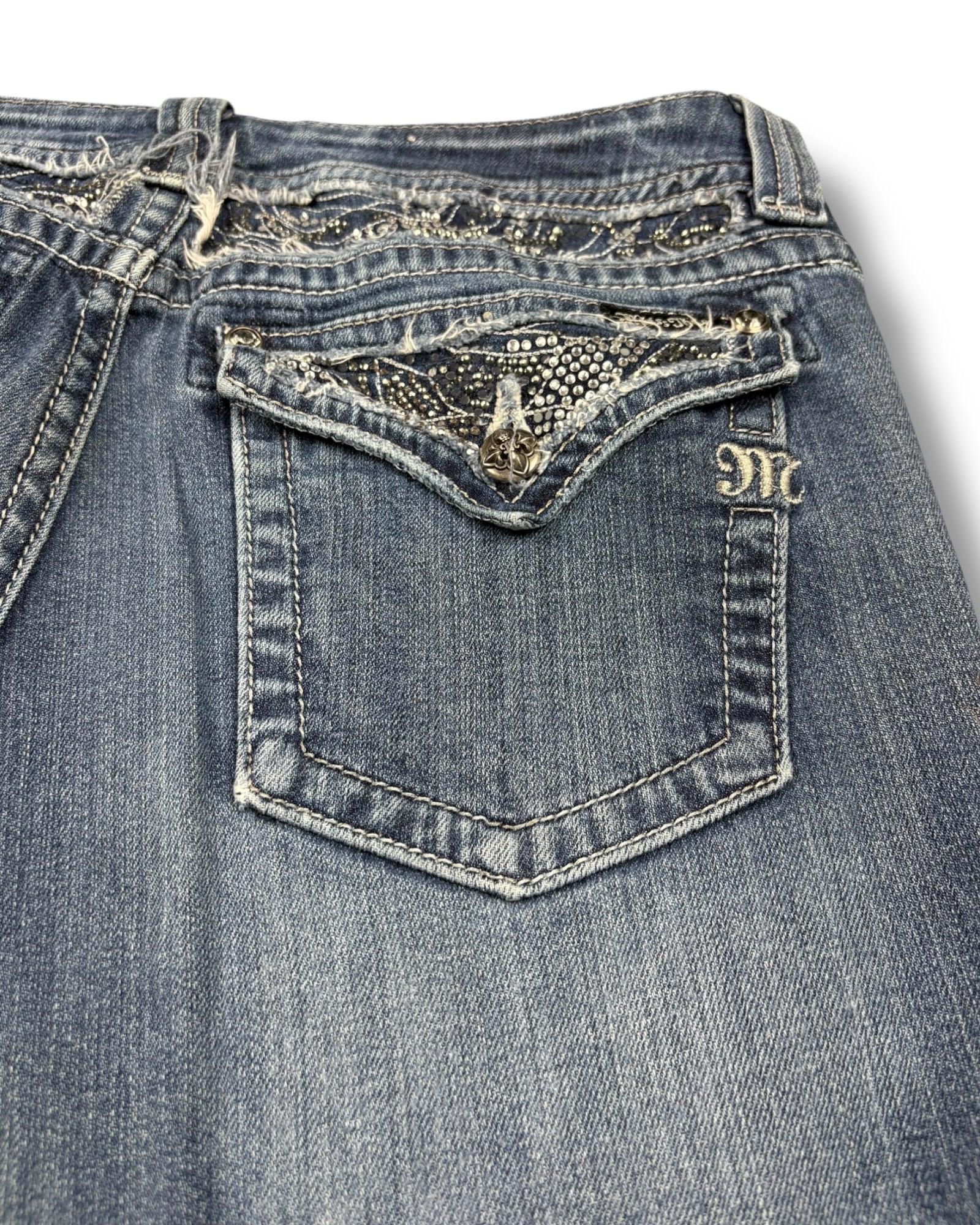 Miss Me Flared Jeans (L)
